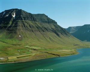 Séð yfir bæinn Kaldá.
Hér má einnig sjá Selaból og Selabóls hjalla.